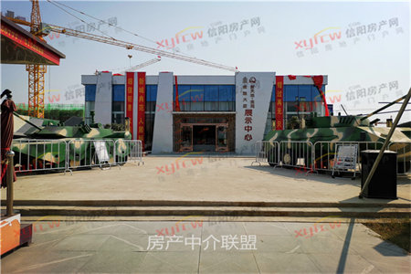 东升龙华园C区3室1厅1卫109㎡简装带附房出税79万